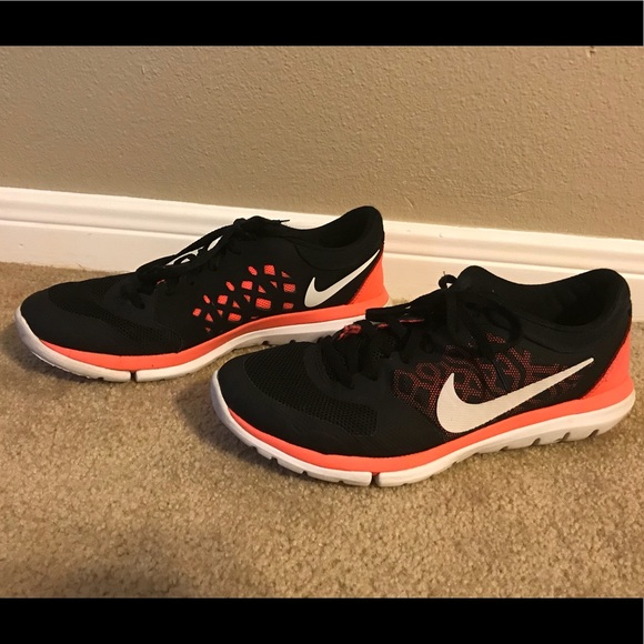 Nike Women’s Running Shoes - Picture 1 of 4